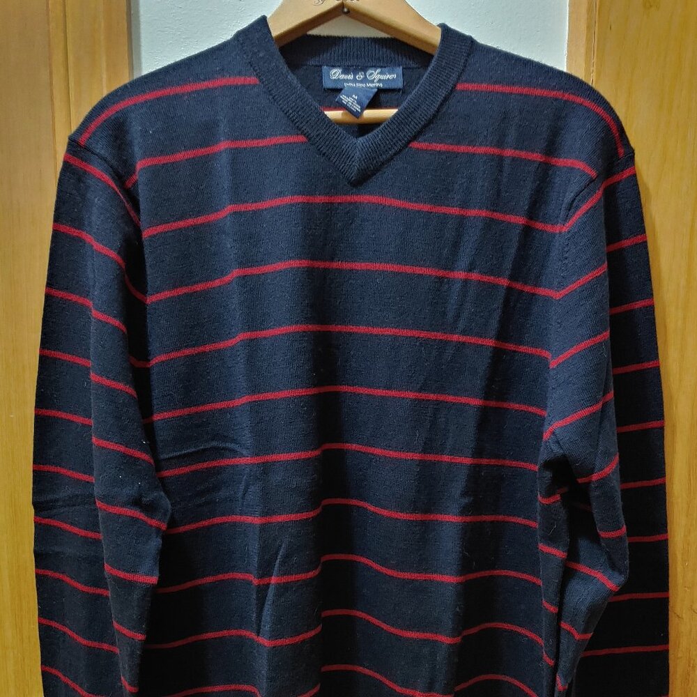 Davis & Squire Merino Wool Sweater .  Size Medium. Navy with Red Stripe.